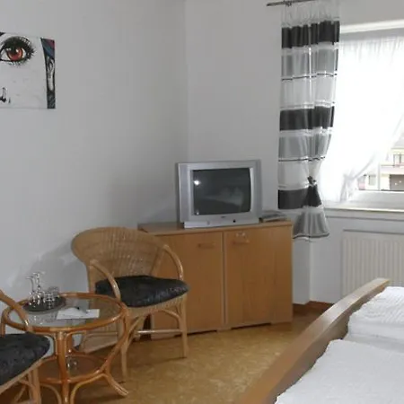 Gastehaus Dernst *